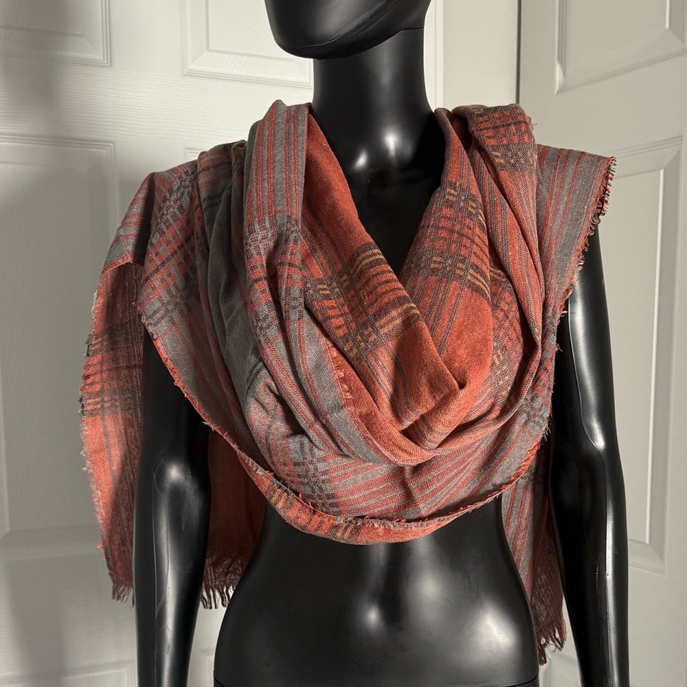 Grey and Orange Scarf